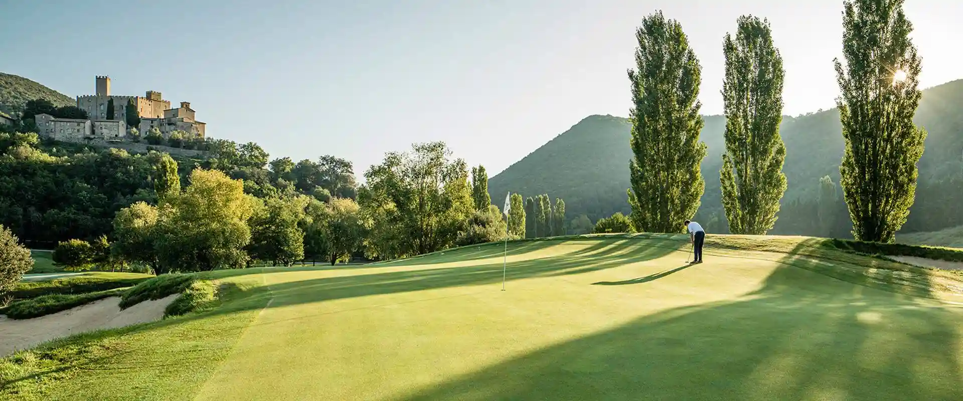 How Business Retreats in Golf Course Villas Can Enhance Corporate Productivity